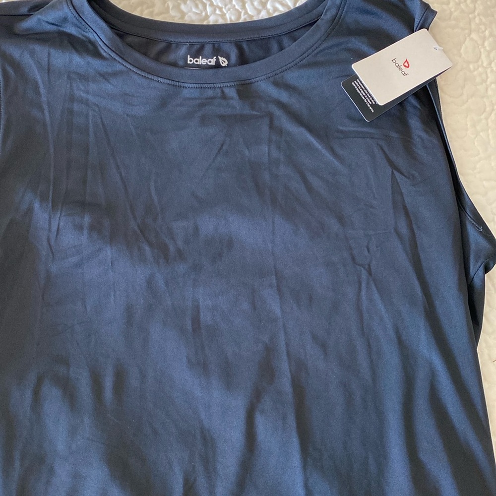 NWT Men’s Sleeveless Active Wear